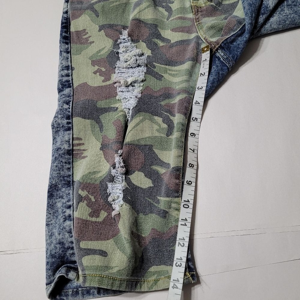 Dazl Two Toned Green Camouflage Distressed Front Acid Wash‎ Blue Denim Back 13 - Picture 7 of 8